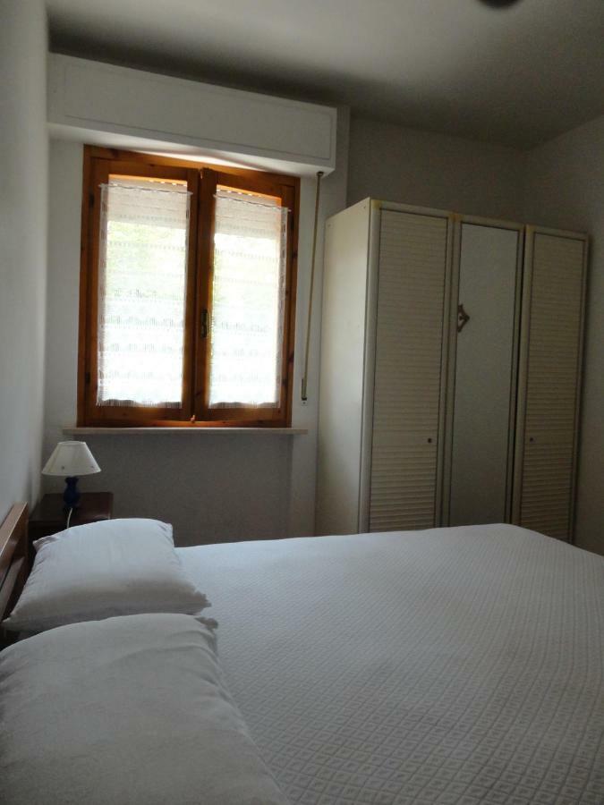 Via Pesaro A/C Apartman Marcelli Kültér fotó
